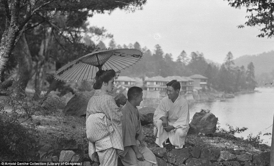 Vẻ đẹp Nhật Bản 100 năm trước