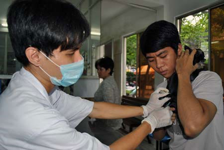 Việt Nam đã sản xuất được vắc-xin phòng bệnh dại cho chó