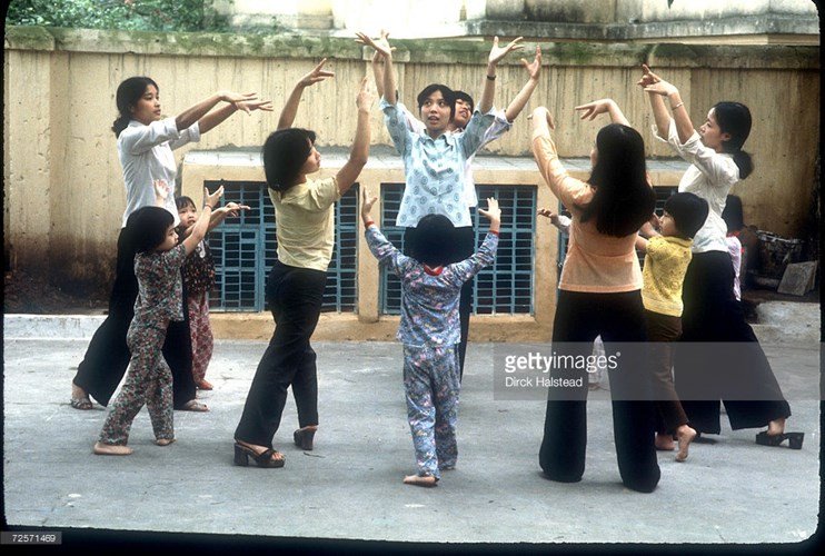 Việt Nam năm 1980 trong ảnh của Dirck Halstead