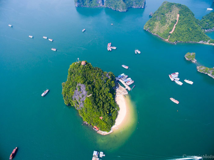 Vịnh Hạ Long - bối cảnh phim Kong: Skull Island tuyệt đẹp nhìn từ trên cao
