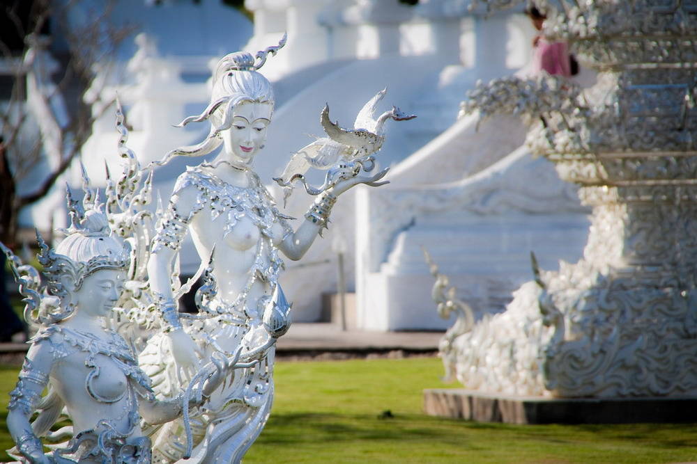 Wat Rong Khun – kỳ quan Phật giáo trắng tinh như cổ tích