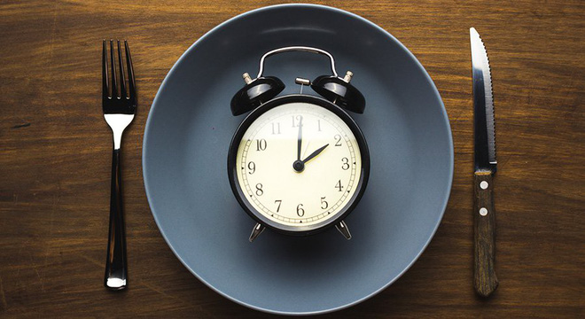 Bạn có thể nhịn ăn nhịn uống trong tối đa bao lâu?