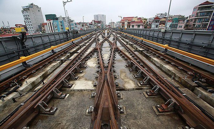 Cận cảnh bên trong tuyến đường sắt Cát Linh - Hà Đông trước ngày chạy thử