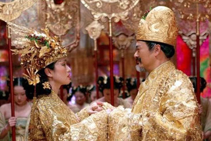 Đại hôn lễ xa hoa của hoàng đế Trung Quốc