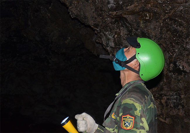 Những di vật trong hang núi lửa có xương người tiền sử ở Đăk Nông