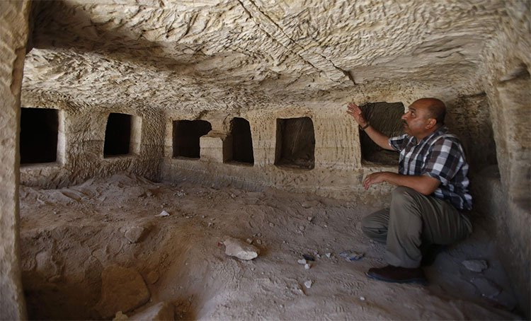 Phát hiện hàng chục ngôi mộ thời La Mã cổ đại ở Palestine