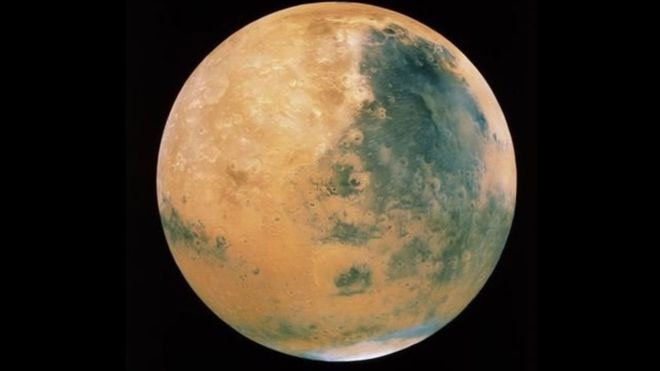 Phát hiện hồ nước rộng 20km dưới bề mặt sao Hỏa