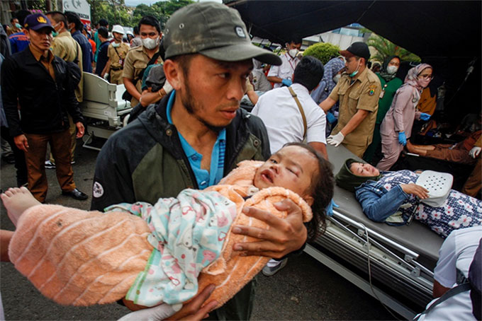 162 người chết trong động đất thảm khốc ở Indonesia