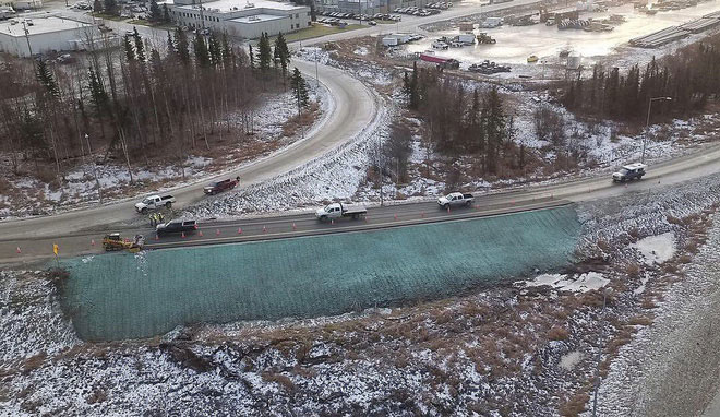 Alaska đã làm thế nào để sửa những con đường hư hại do động đất chỉ trong vài ngày?