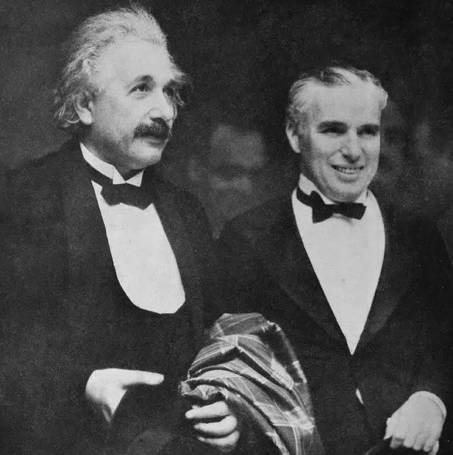 Albert Einstein từng được chính phủ Israel mời về làm Tổng thống, thế nhưng ông một mực khước từ