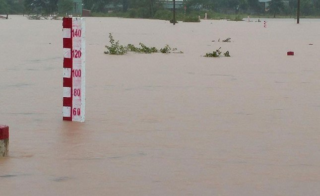 Bão Conson đổ bộ vào đất liền, suy yếu thành áp thấp nhiệt đới, mưa lớn từ Thanh Hóa đến Quảng Ngãi