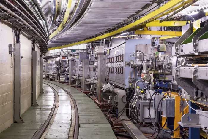 Bên trong nhà máy phản vật chất lớn nhất trên thế giới có gì?
