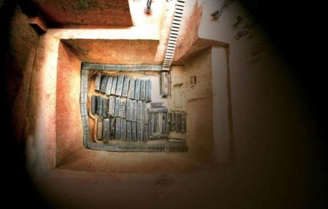 Bí ẩn 46 thi thể thiếu nữ phát sáng trong mộ cổ 2.500 năm
