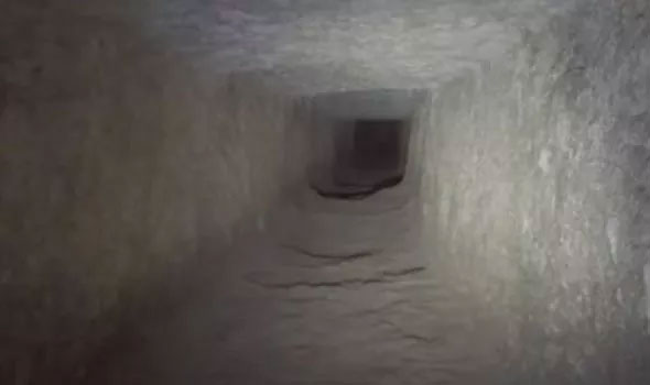 Bí ẩn Ai Cập: Cánh cửa kỳ lạ được tìm thấy bên trong Kim tự tháp