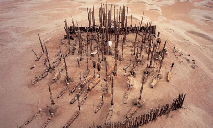 Bí ẩn hàng trăm xác ướp nguyên vẹn 4.000 năm trên sa mạc Trung Quốc