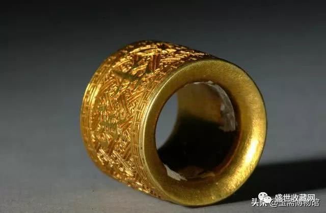 Bí ẩn những chiếc nhẫn hộ tiễn đỉnh cao được các hoàng đế ngự dụng lưu lại trong Cố Cung
