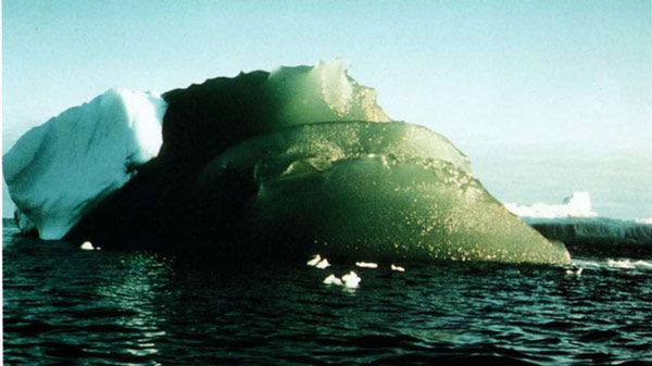 Bí ẩn tảng băng màu xanh ngọc nổi tiếng tại Nam Cực sắp có lời giải