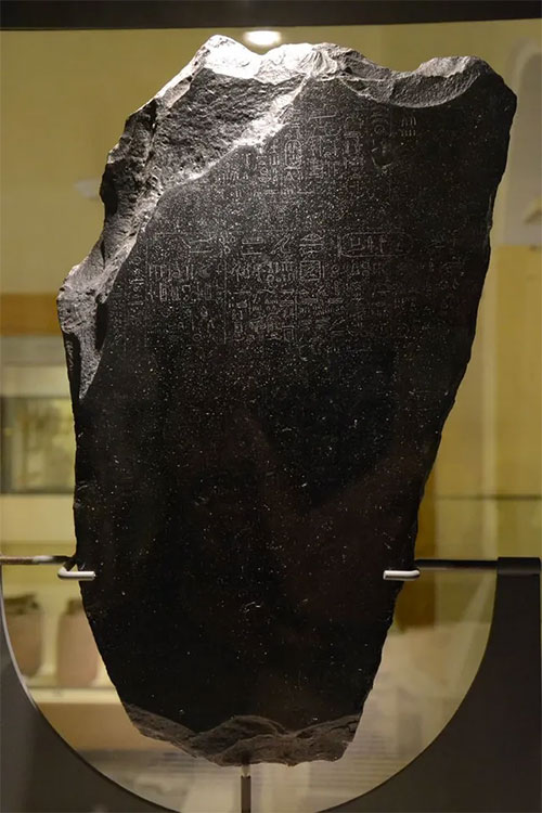 Bí ẩn về phiến đá Palermo: Bằng chứng về các phi hành gia cổ đại ở Ai Cập?