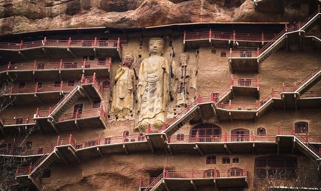 Bí mật về hang động cổ chứa hàng nghìn tượng Phật ngàn năm