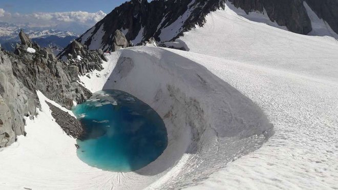 Biến đổi khí hậu ngày càng trầm trọng: Xuất hiện hồ nước mới hình thành trên dãy Alps