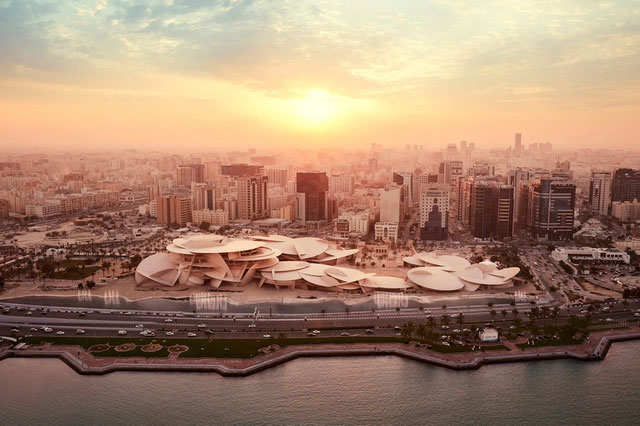 Bộ ảnh đáng kinh ngạc cho thấy sự phồn thịnh thần tốc chỉ sau 50 năm của Qatar