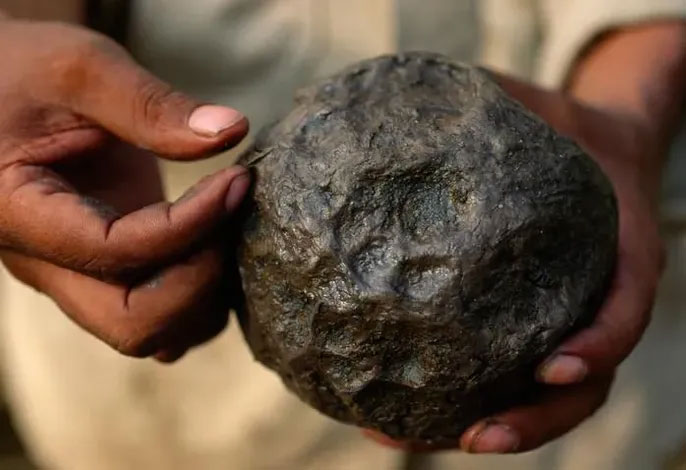 Bóng đá được khởi nguồn từ đâu?