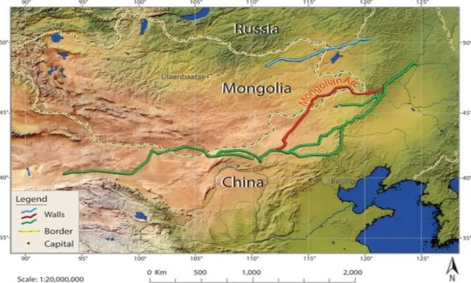 Bức tường cong dài 405km bí ẩn chạy dọc Mông Cổ