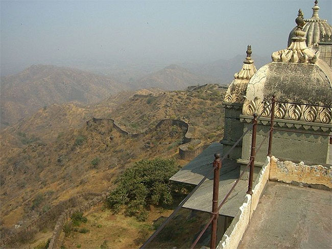 Bức tường Kumbhalgarh - Vạn Lý Trường Thành của Ấn Độ