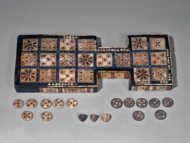 Các nhà khảo cổ khai quật được trò chơi ngàn năm tại Oman