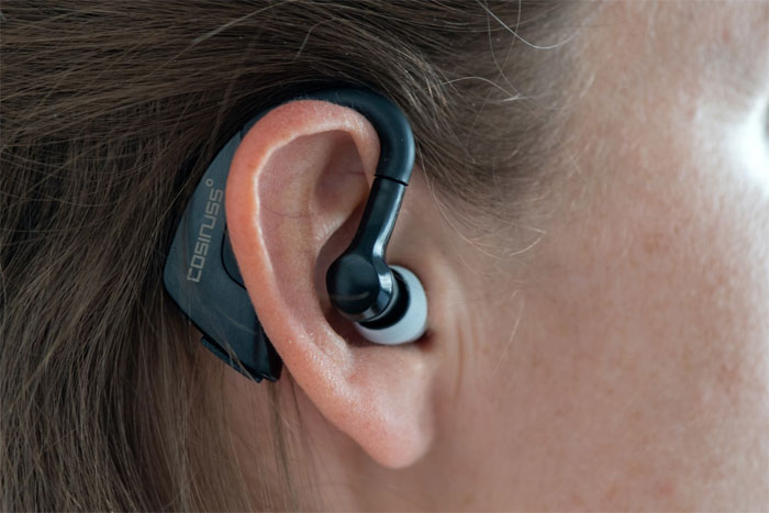 Các nhà khoa học Đức tạo ra thiết bị đeo tai giúp theo dõi bệnh nhân Covid-19 tại nhà