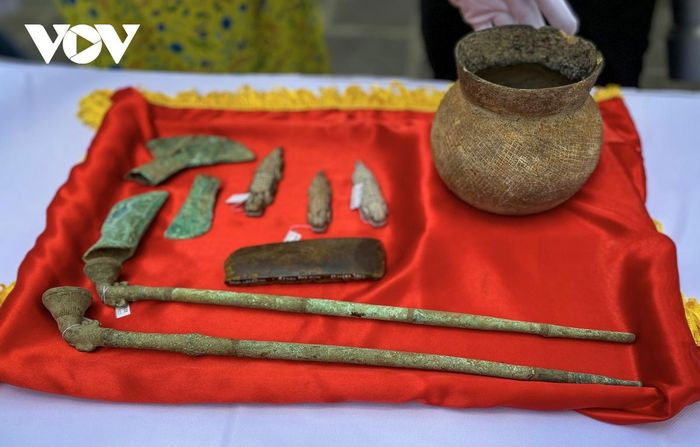Cận cảnh 10 cổ vật vừa trở về Việt Nam