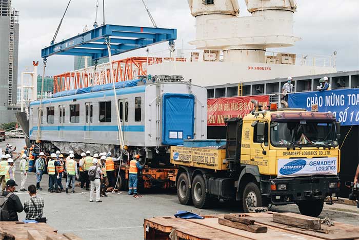 Cận cảnh đoàn tàu Metro Bến Thành - Suối Tiên vừa chính thức có mặt tại Sài Gòn