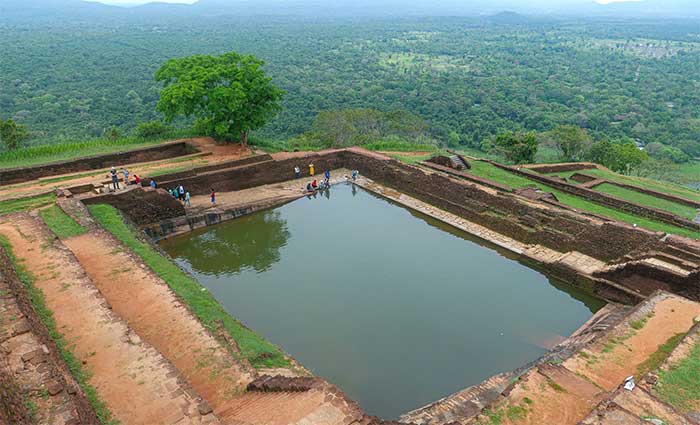 Cận cảnh pháo đài sư tử cao gần 200m giữa rừng rậm Sri Lanka