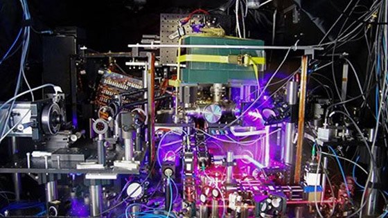 Chiếc đồng hồ nguyên tử 14 tỉ năm mới lệch 1 giây này sẽ giúp ta tìm hiểu bản chất của Vũ trụ
