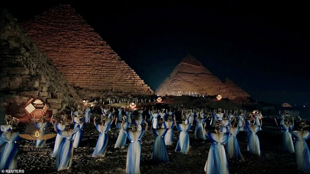 Choáng ngợp diễu hành xác ướp 3.000 tuổi của hoàng gia Ai Cập