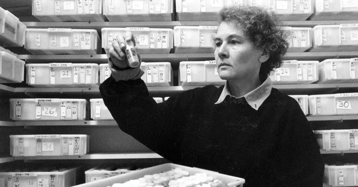 Christiane Nusslein-Volhard - Quý bà Nobel bị mê hoặc khi làm việc với loài ruồi