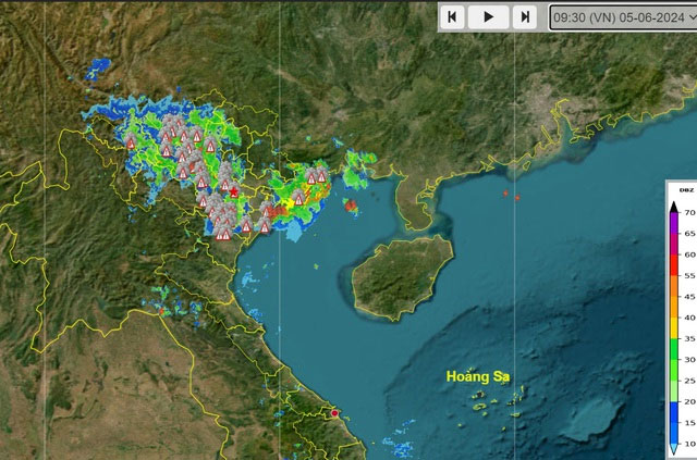 Chuyên gia lý giải về hiện tượng hàng nghìn cú sét dội xuống Hà Nội trong sáng nay