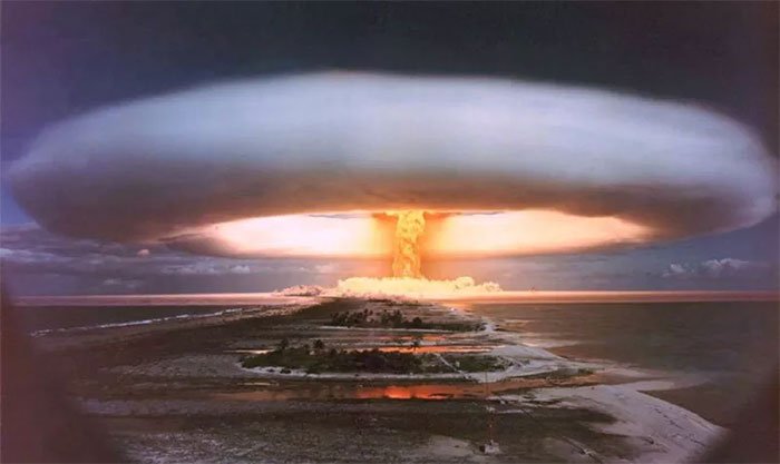 Chuyên gia vũ khí hạt nhân giải thích tại sao vụ nổ ở Lebanon không phải bom nguyên tử
