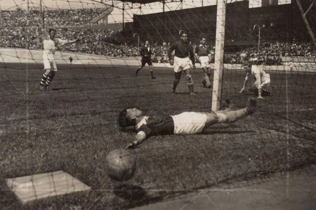 Chuyện ít biết về đội Đông Nam Á duy nhất từng dự ngày hội bóng đá lớn nhất hành tinh năm 1938