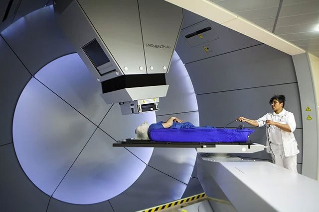Cỗ máy y khoa đắt đỏ bậc nhất thế giới, được mệnh danh hung thần diệt ung thư