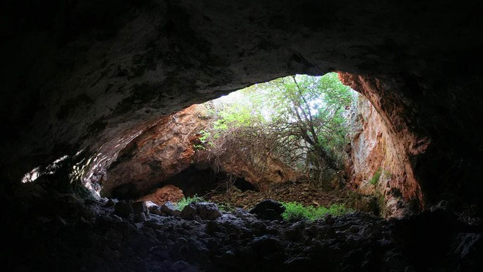 Đào được kho báu 7.000 năm rùng rợn nhất thế giới trong hang động ở Tây Ban Nha