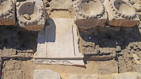 Đền Mặt trời 4.500 năm tuổi biến mất ở Ai Cập bất ngờ được phát hiện