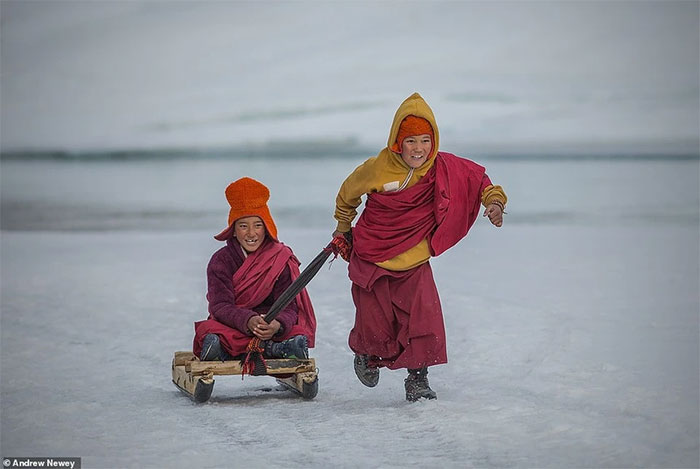 Đến nơi hẻo lánh nhất thế giới giữa mùa đông, nhiếp ảnh gia mang về 15 bức ảnh gây kinh ngạc