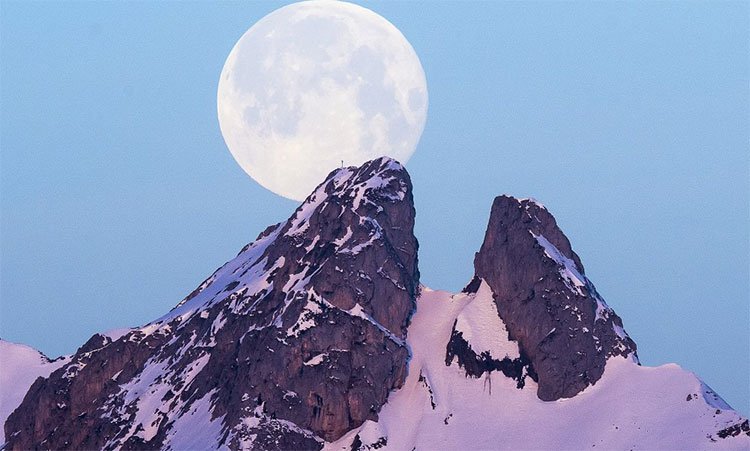 Đẹp ma mị hình ảnh siêu trăng cuối cùng trong năm 2019