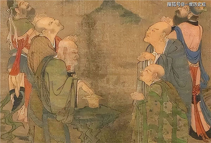Dép xỏ ngón xuất hiện trong tranh La Hán 1.000 năm tuổi