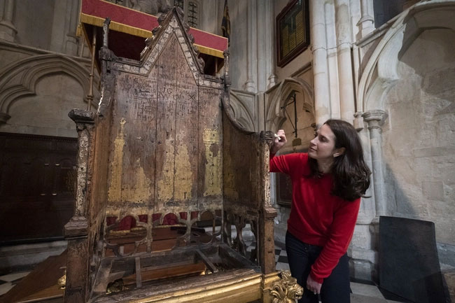 Điểm đặc biệt ở ngai vàng 700 tuổi đang được tu sửa để sử dụng cho lễ đăng quang của Vua Charles III