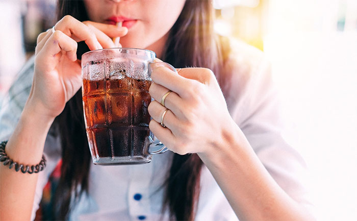 Điều gì xảy ra với cơ thể nếu dùng đồ uống có đường mỗi ngày?