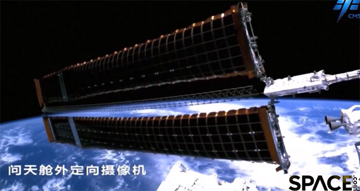 Đôi cánh pin Mặt trời của trạm vũ trụ Trung Quốc dịch chuyển