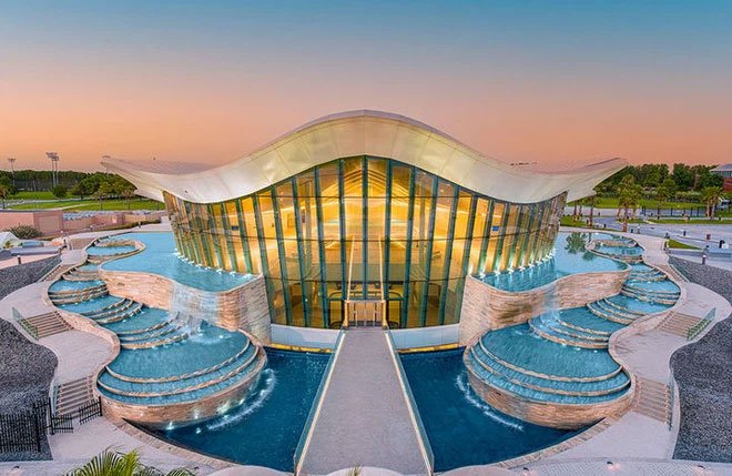 Dubai xây dựng hồ bơi sâu nhất thế giới và tái hiện lại lục địa Atlantis đã mất
