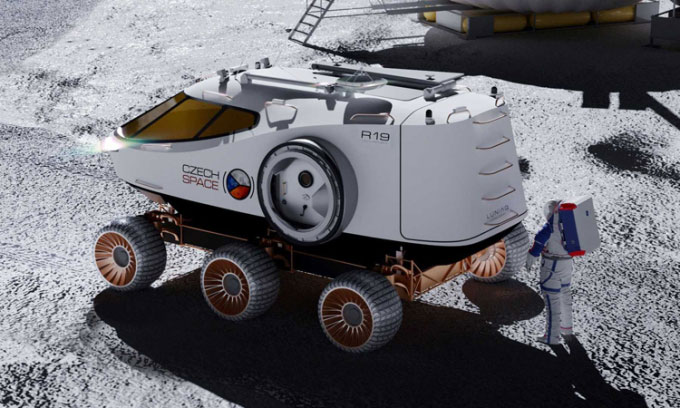 Giới thiệu mẫu xe điện 4 chỗ chạy trên Mặt trăng